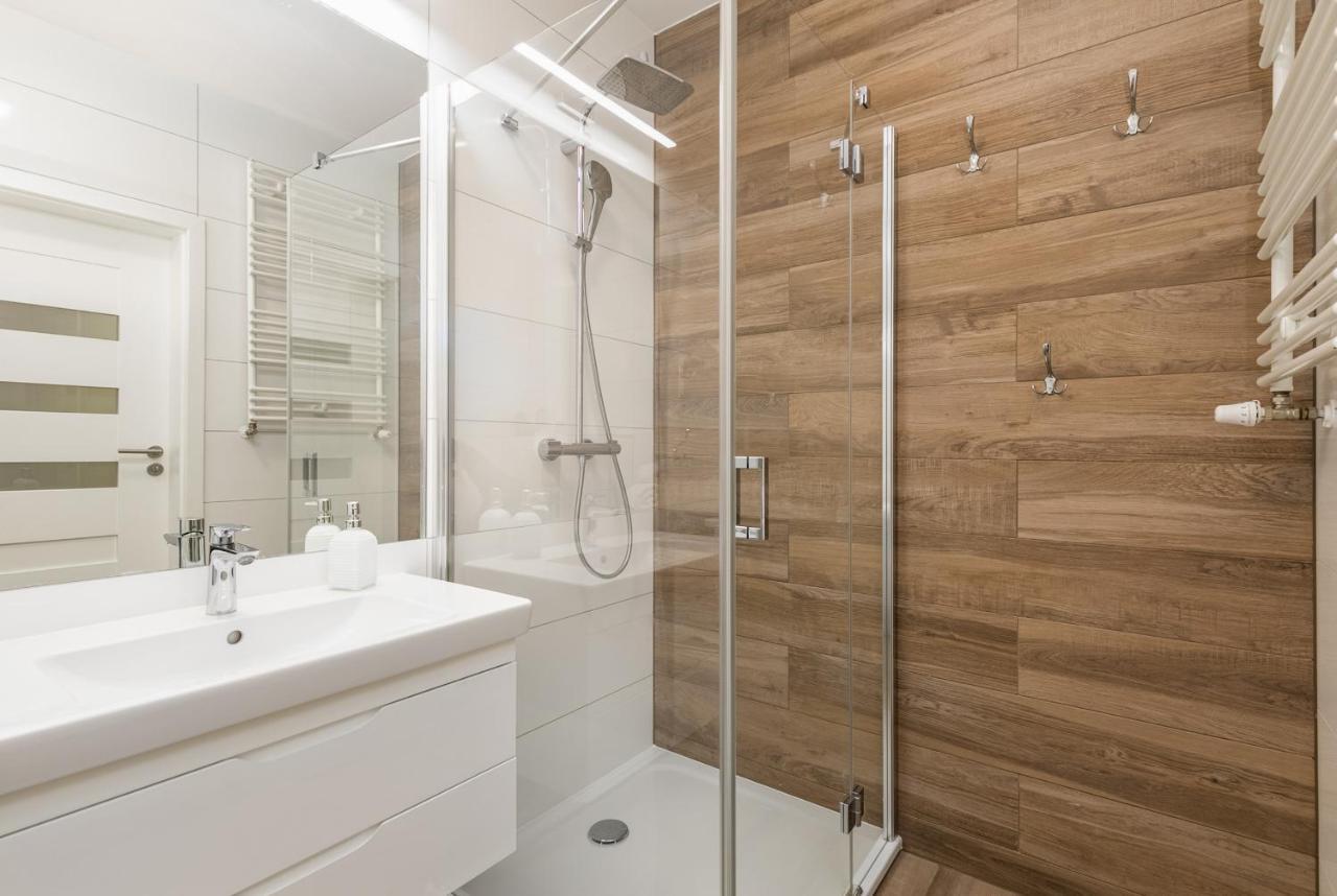 Luxurious Apartment Nadmorskie Tarasy Kolobrzeg By Renters Prestige מראה חיצוני תמונה