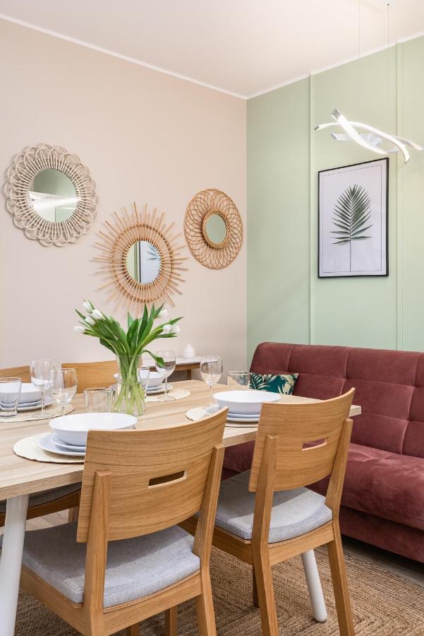Luxurious Apartment Nadmorskie Tarasy Kolobrzeg By Renters Prestige מראה חיצוני תמונה
